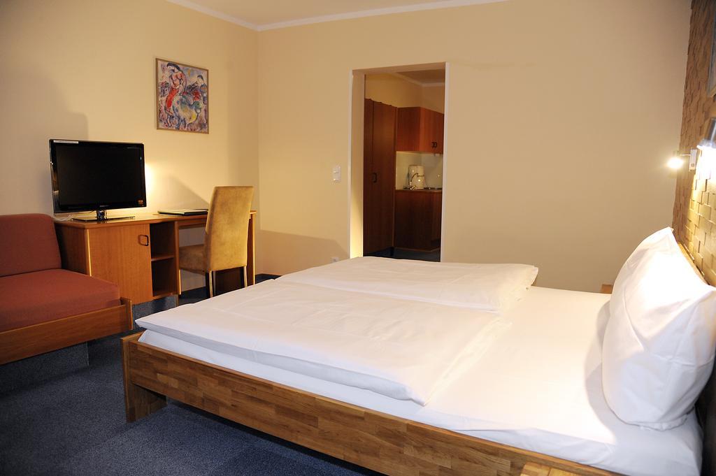אסשפנבורג Hotel Wilder Mann מראה חיצוני תמונה