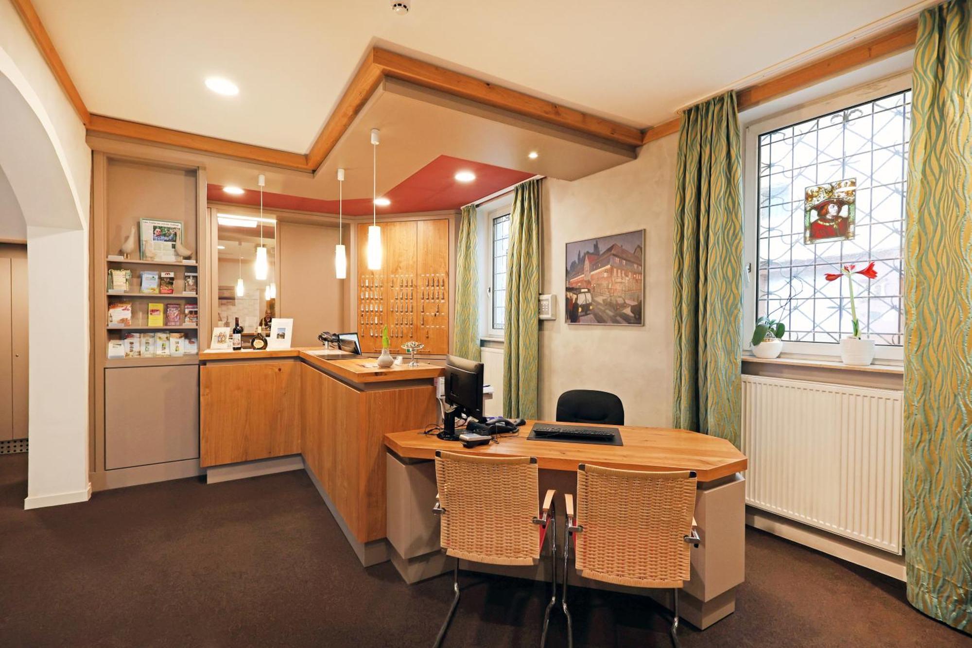 אסשפנבורג Hotel Wilder Mann מראה חיצוני תמונה