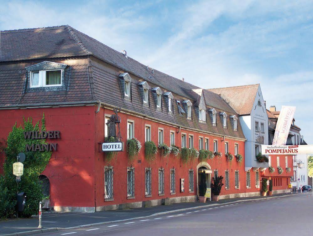 אסשפנבורג Hotel Wilder Mann מראה חיצוני תמונה